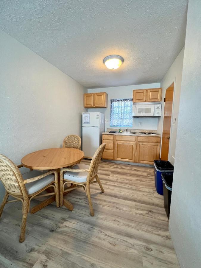 Chateau Bleu North Wildwood Bagian luar foto